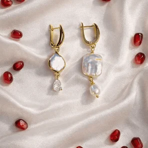 "Согревающая взглядом"