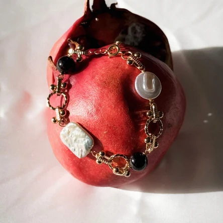 "Открывающая двери"